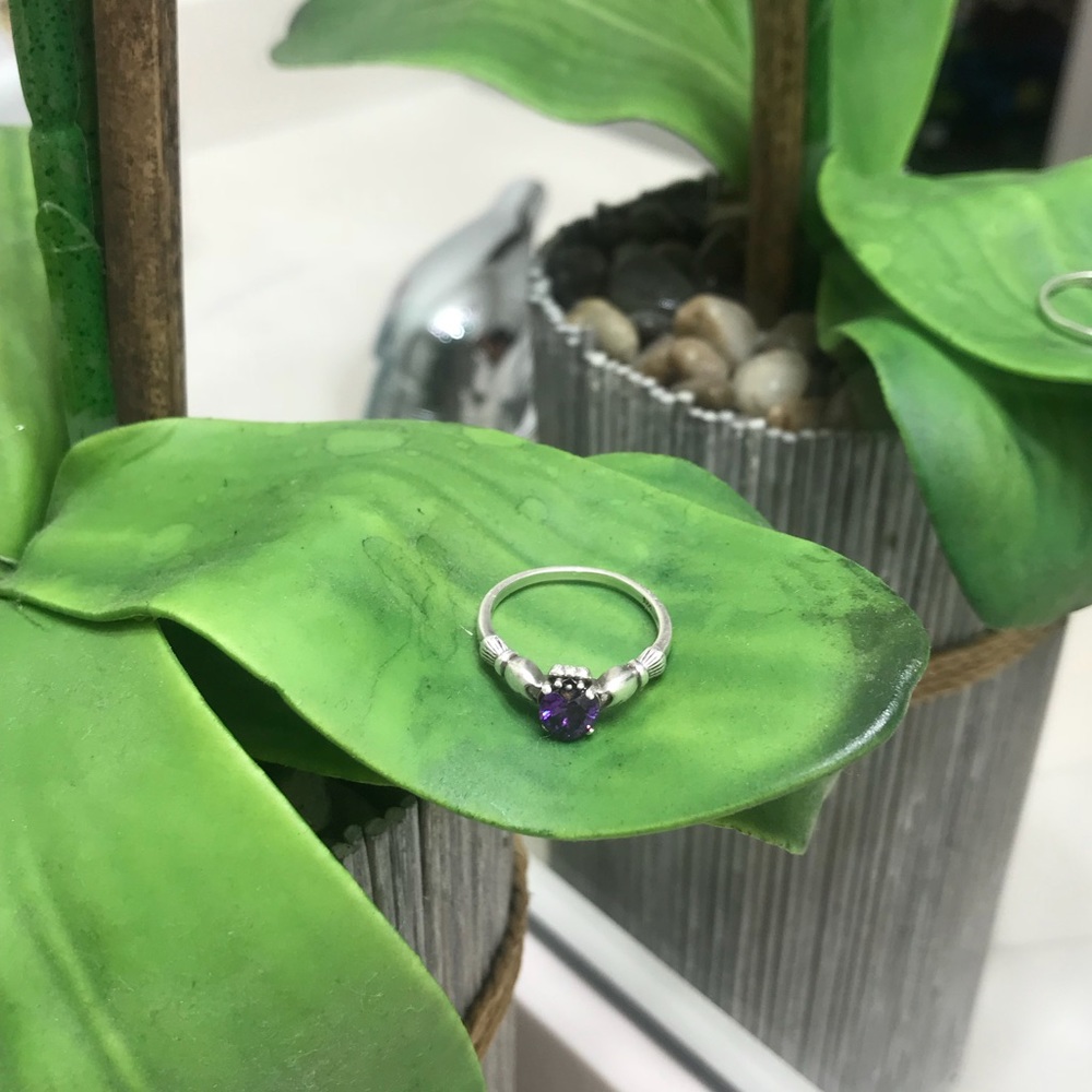 Ring - Picture 4 of 5